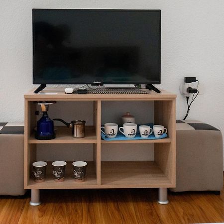 Mrzenci Apartments ゲヴゲリヤ エクステリア 写真